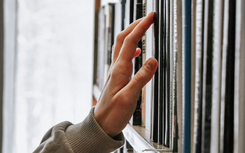 library-02